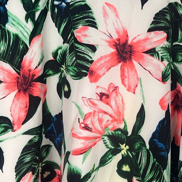 Vince Camuto - Women's Spaghetti Strap Ruffle Tropical Print Mini Dress Small - Picture 7 of 11